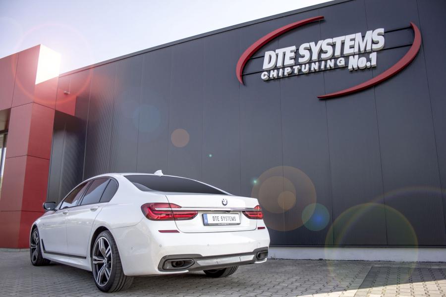  BMW 750d xDrive by DTE Systems 2017 года  (фото 2 из 6)